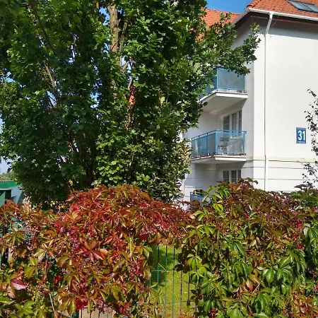 Z Bezplatnym Parkingiem Appartamento